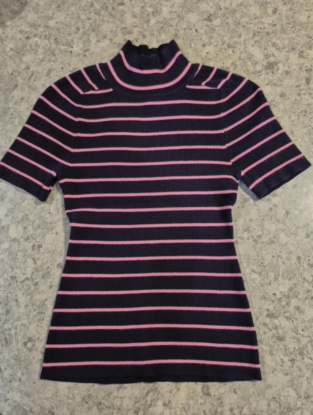 Free Assembly Cozy Yarn Mock Neck Short Sleeve Sweater, Women's XS, Navy/Pink